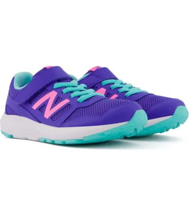 Zapatilla New Balance YT570AS2 para niños, calzado de running ligero y cómodo con materiales sintéticos.