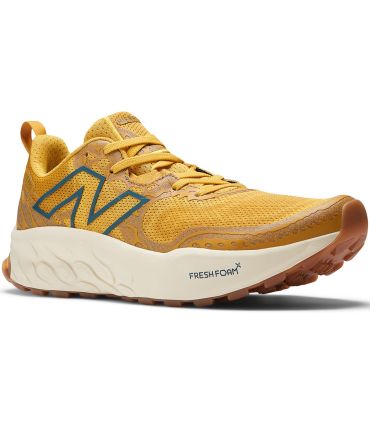 New Balance Fresh Foam X Hierro v8 Butterscotch: zapatillas de trail running con suela Vibram y gran amortiguación.