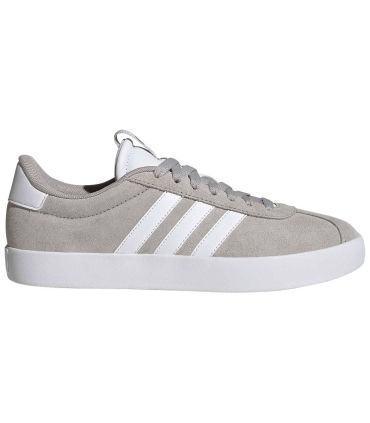 Zapatillas Adidas VL Court 3.0 gris de ante para mujer con tres bandas icónicas y suela de goma vulcanizada.