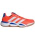 Zapatillas Adidas Stabil 16 naranja para balonmano indoor con amortiguación BOOST y suela non-marking.
