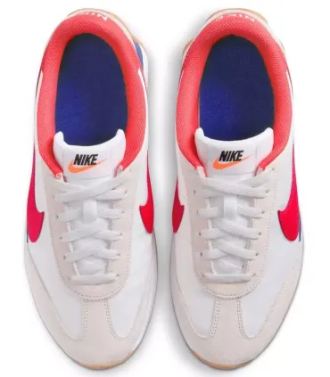 Nike Pacific | Pisada neutra y swoosh rojo con refuerzo gris