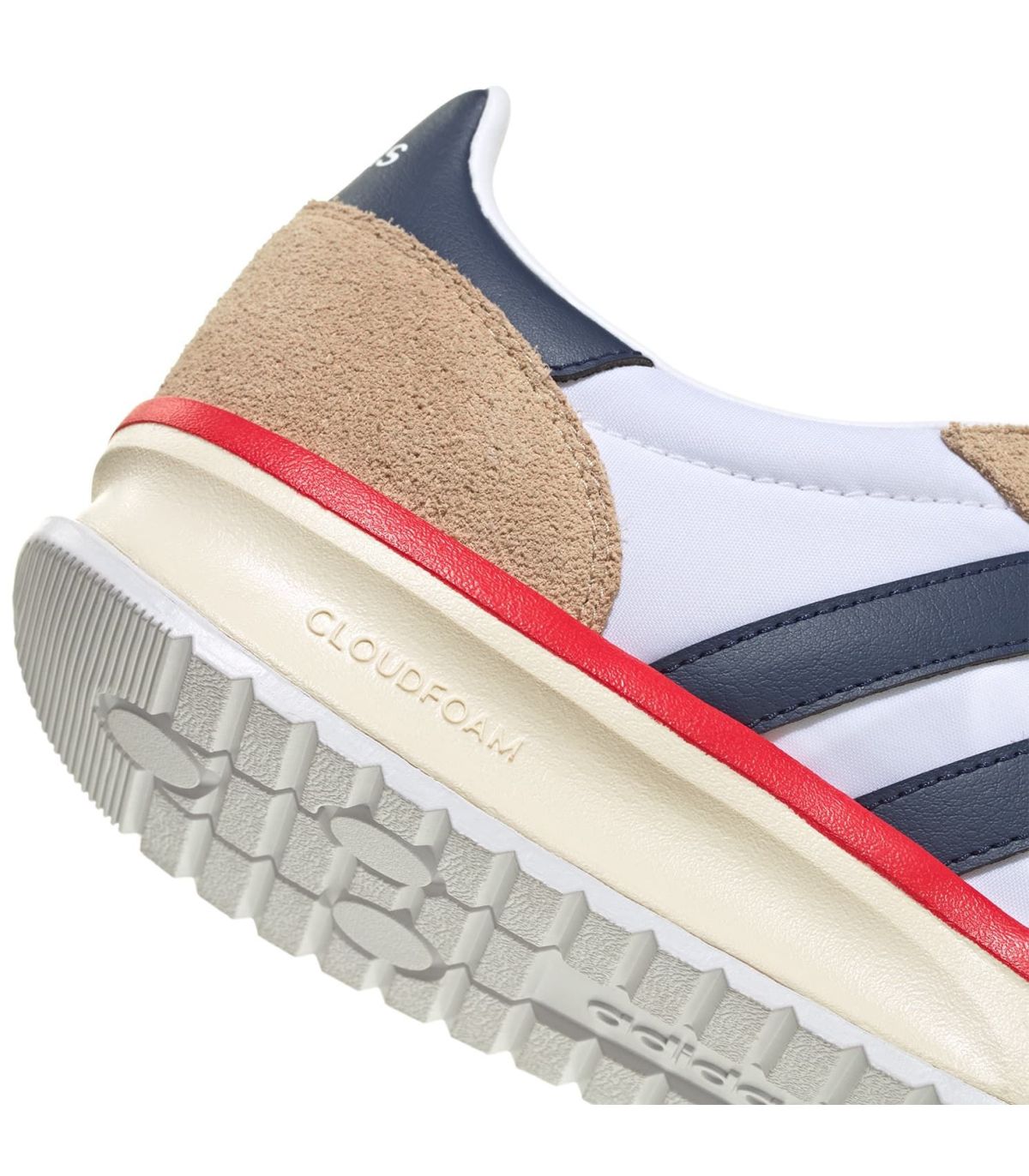 Adidas Run 60s 3.0 | Amortiguación Cloudfoam y relieve dentado