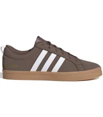 Zapatillas Adidas Vs Pace 2.0 marrón con diseño de skate, parte superior sintética y suela vulcanizada.