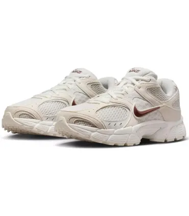 Nike V5 RNR | Tejido calado y espuma de densidad optimizada