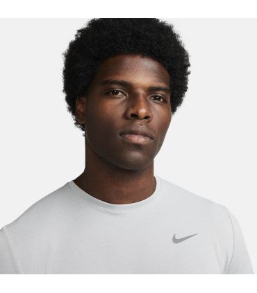 Nike Camiseta Running Dri-FIT Miller | Frescura gris asfalto