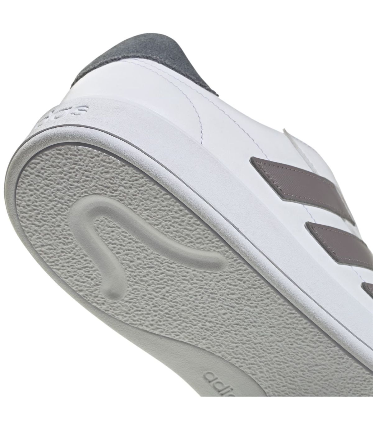 Adidas Courtblock 09 | Silueta cupsole y bandas grises