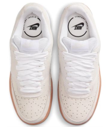 Nike Court Vision Low Beige Mujer | Puntera perforada y suela caramelo