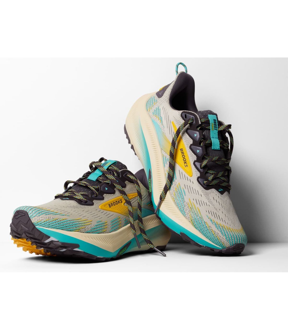 Brooks Ghost Trail | Transiciones Suaves y Suela TrailTack