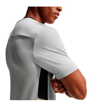 Nike Camiseta Academy Gris | Paneles laterales y cuello contraste