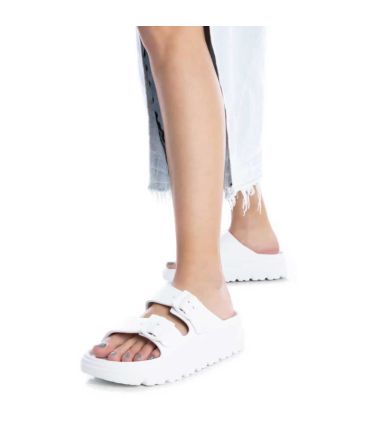 XTI Sandalia 14255007 Blanco Mujer | Doble hebilla y plataforma