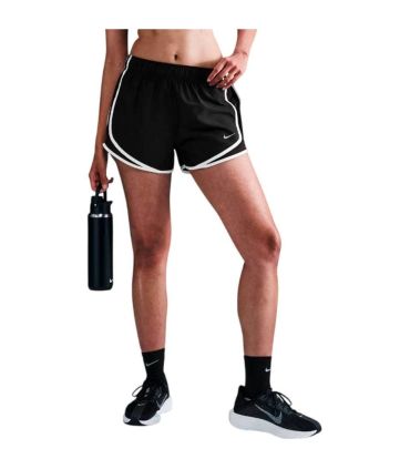 Nike Pantalón Corto Dri-Fit Tempo Mujer | Ribete curvo