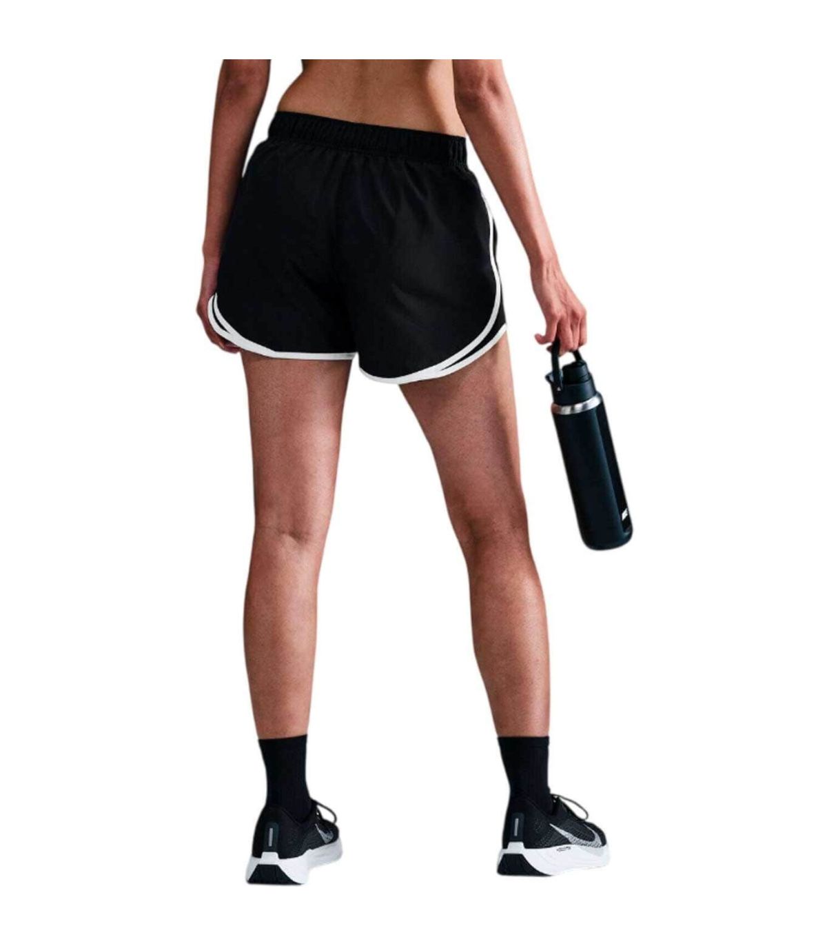 Nike Pantalón Corto Dri-Fit Tempo Mujer | Ribete curvo