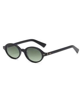 Gafas de sol polarizadas Ocean Espiguette con montura negra brillante y lentes verdes.