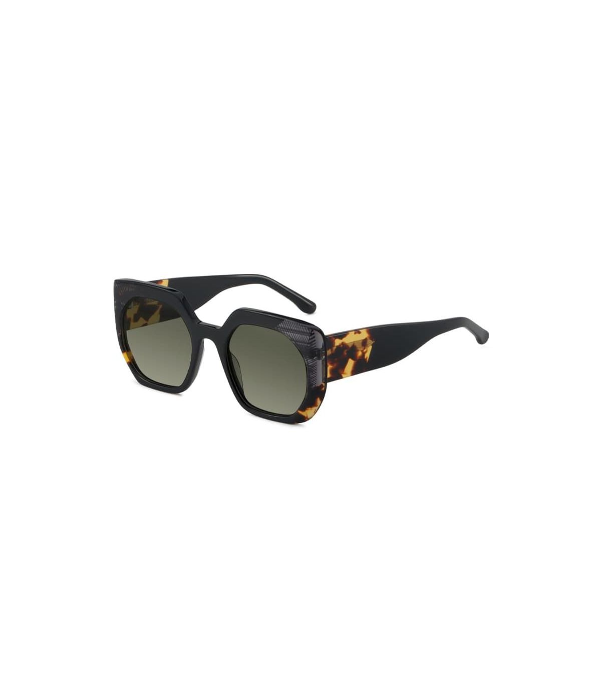 Gafas de sol polarizadas Ocean New Era 9 con montura negra y lentes verdes de alto contraste para deporte.