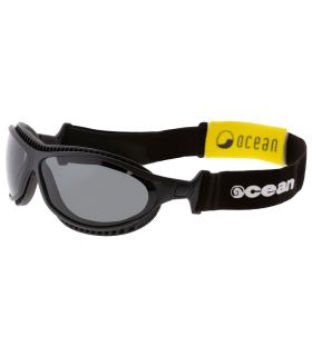 Gafas de sol deportivas Ocean Tierra de Fuego Matte Black con lentes polarizadas Smoke para running y ciclismo.
