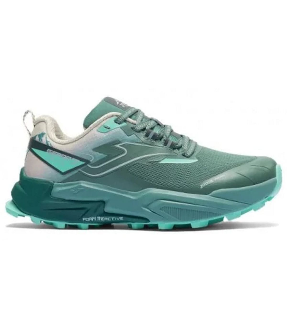 Zapatillas de trail running Joma Sierra para mujer en color verde con suela de gran agarre.