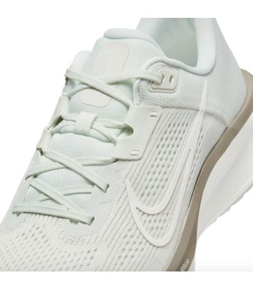 Nike Quest 6 Road | Espuma ComfiRide y pisada neutra