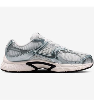 Zapatillas de running Nike V5 Runner para hombre en color gris con diseño transpirable y pisada neutra