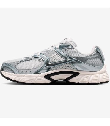 Nike Zapatillas V5 Runner | superposiciones plateadas